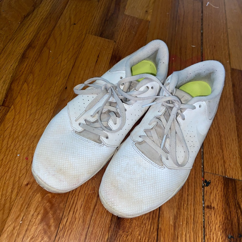 White nike cheer shoes